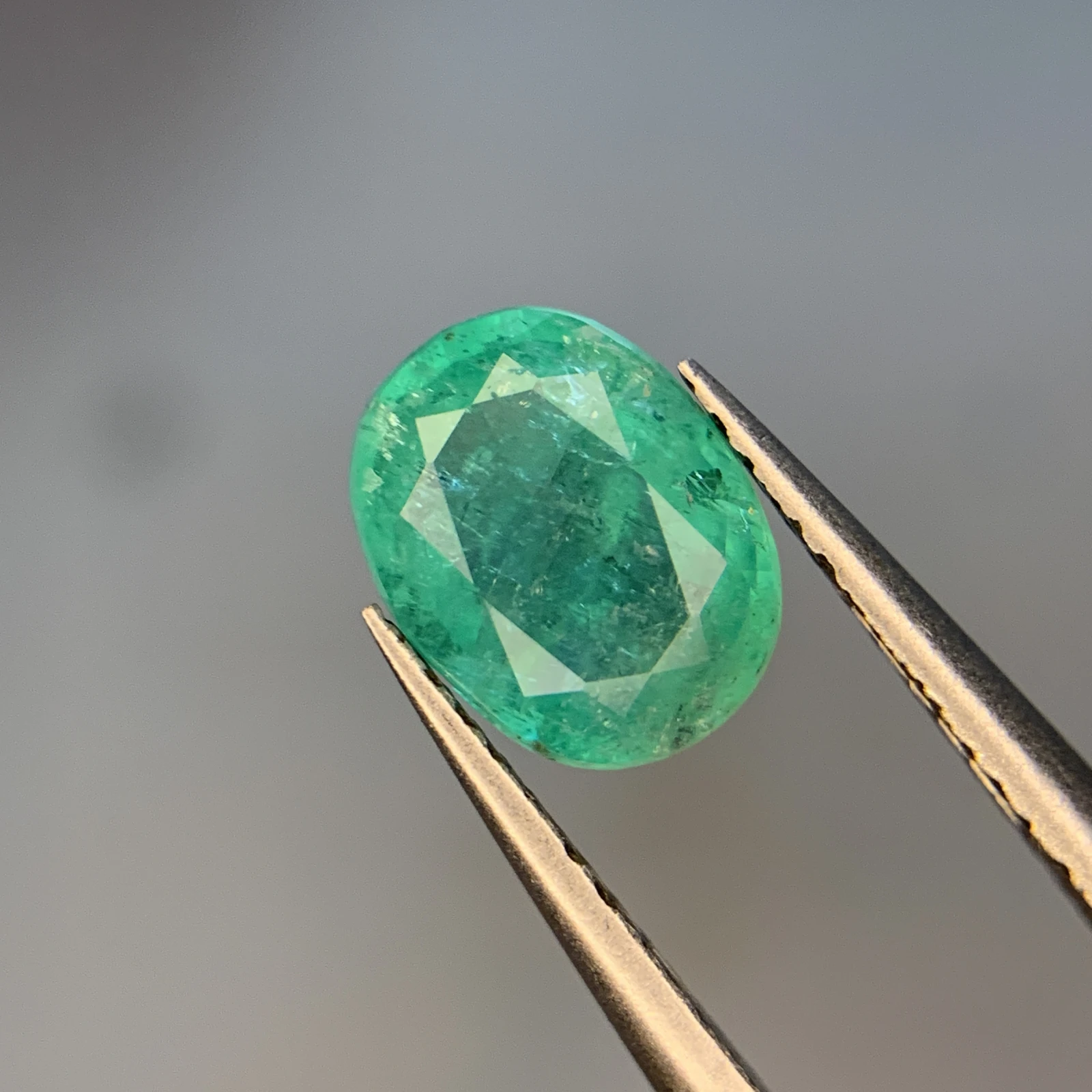 1.45ct Natural Emerald loose gemstone oval cut from Afghanistan — view 1